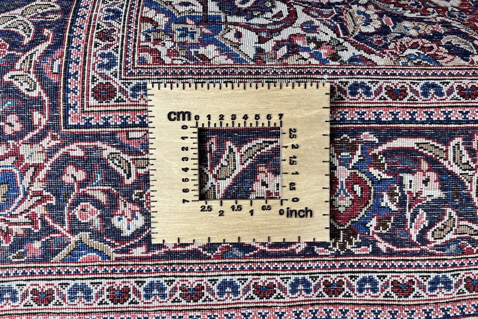 Kashan — Hand-knotted, 140x218 cm, Red, 100% Virgin Wool | View 11