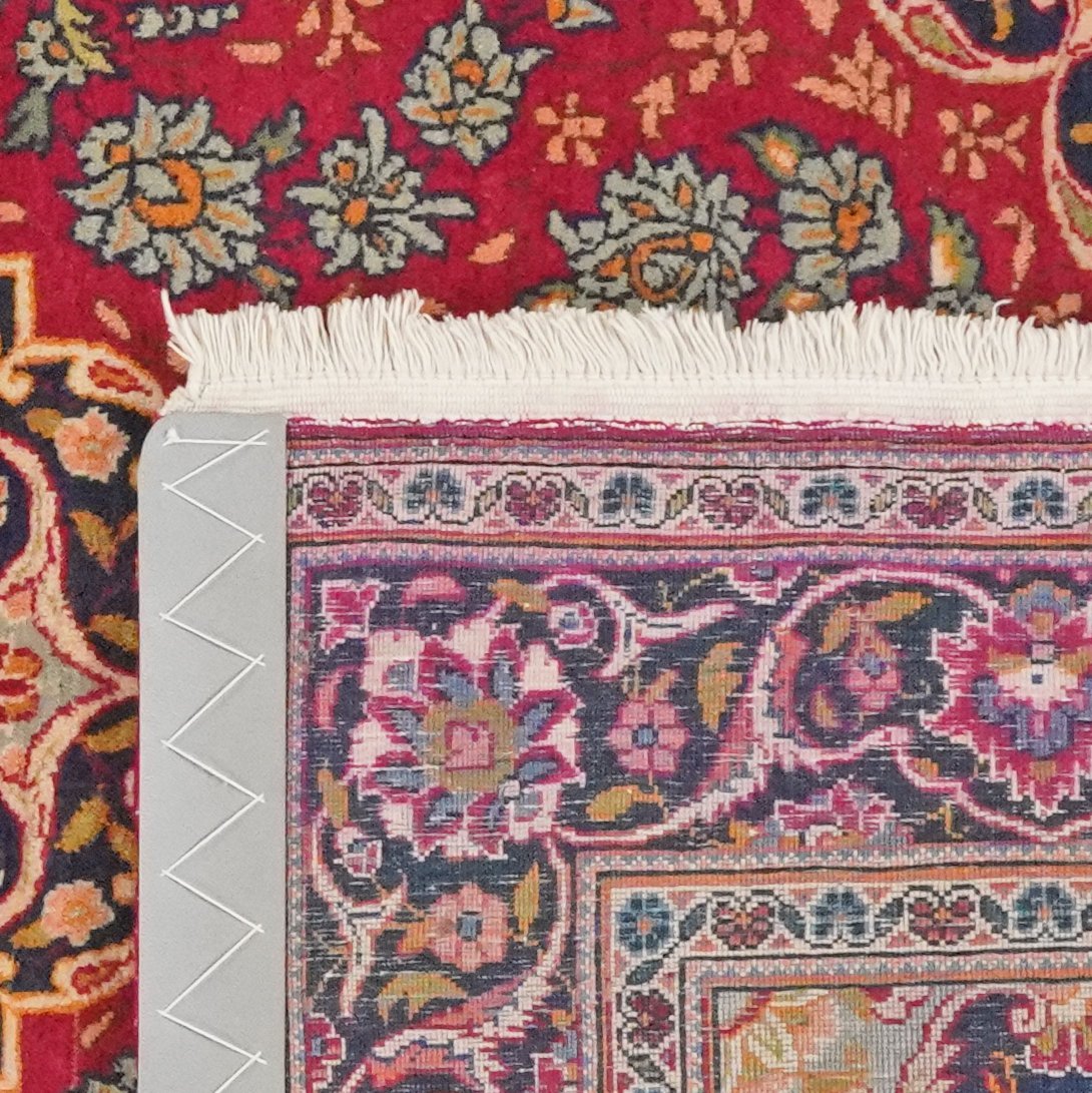 Kashan — Hand-knotted, 106x154 cm, Red, 100% Virgin Wool | View 6