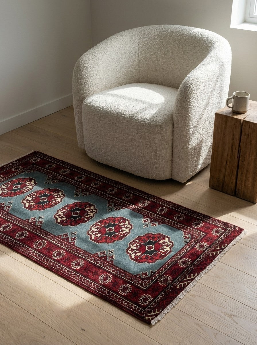 Nasrabad — Hand-knotted, 100x149 cm, Red, 100% Virgin Wool | Detail view