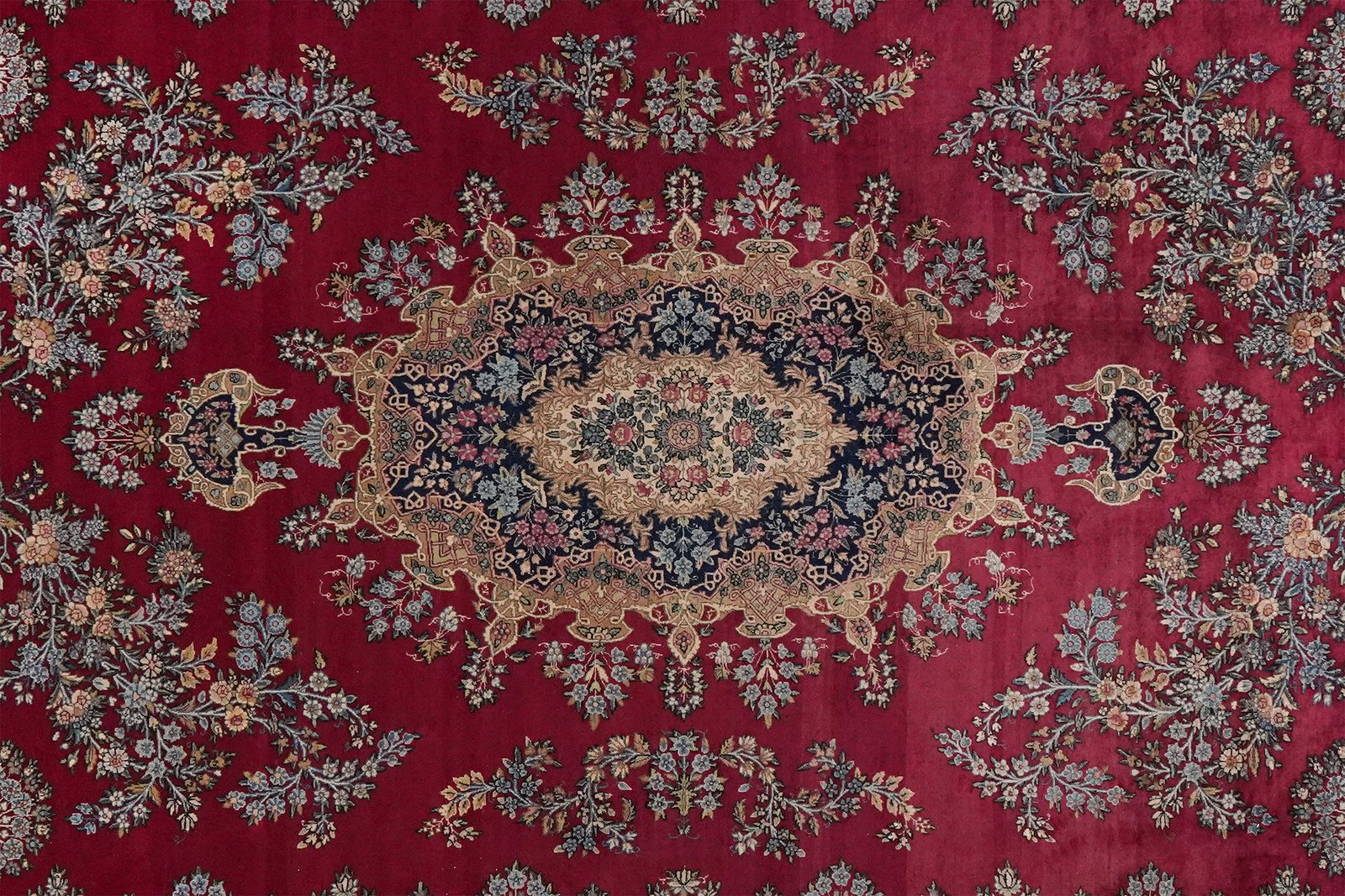 Ravar — Hand-knotted, 275x366 cm, Red, 100% Virgin Wool | View 4