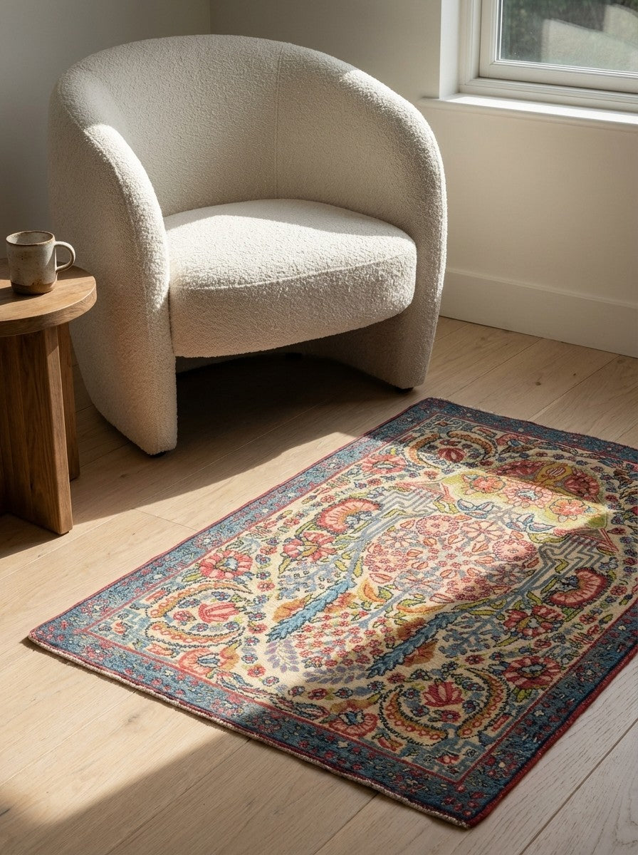 Ravar — Hand-knotted, 60x85 cm, Beige, 100% Virgin Wool | Detail view