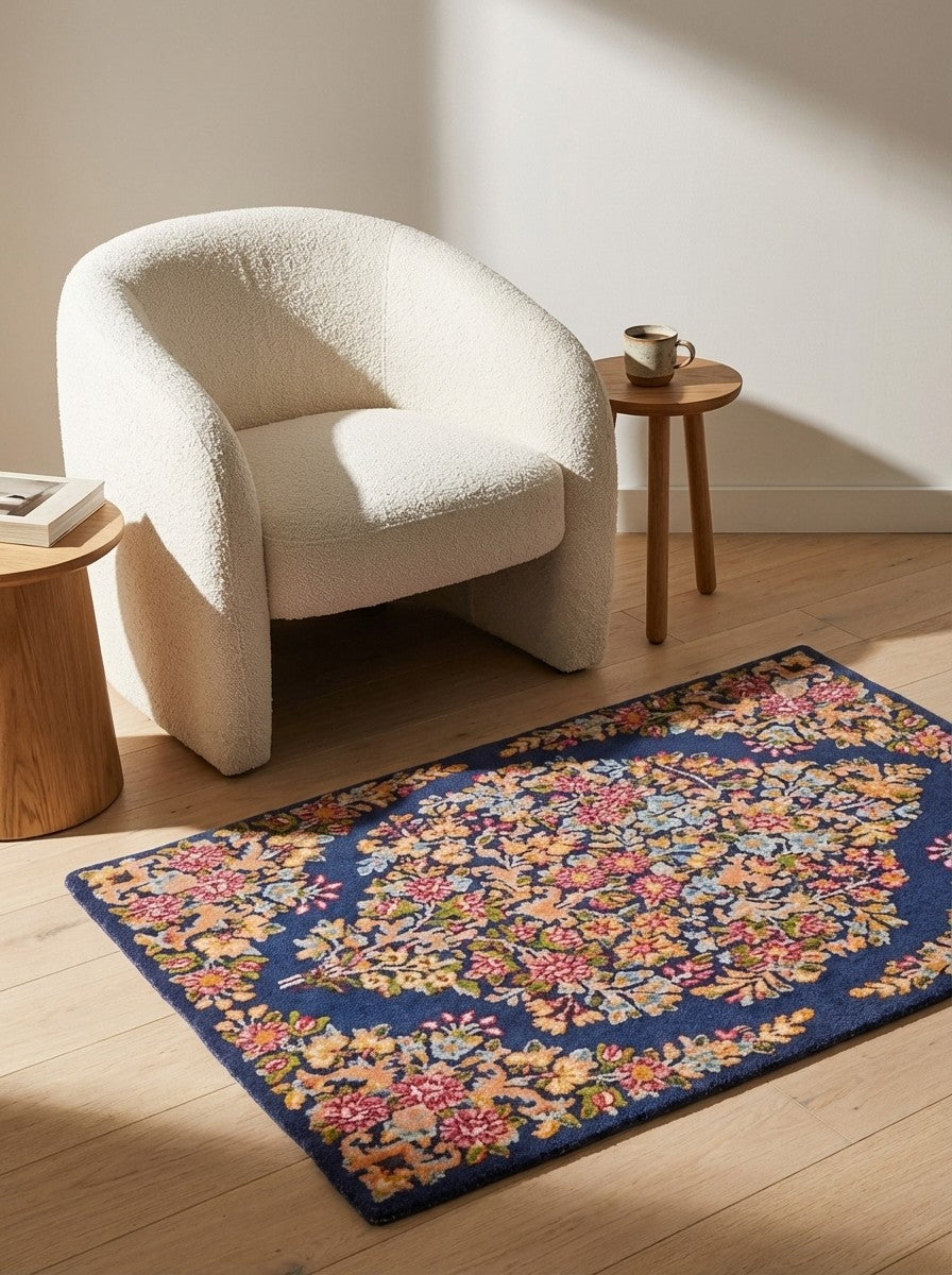 Yazd — Hand-knotted, 53x67 cm, Blue, 100% Virgin Wool | Detail view