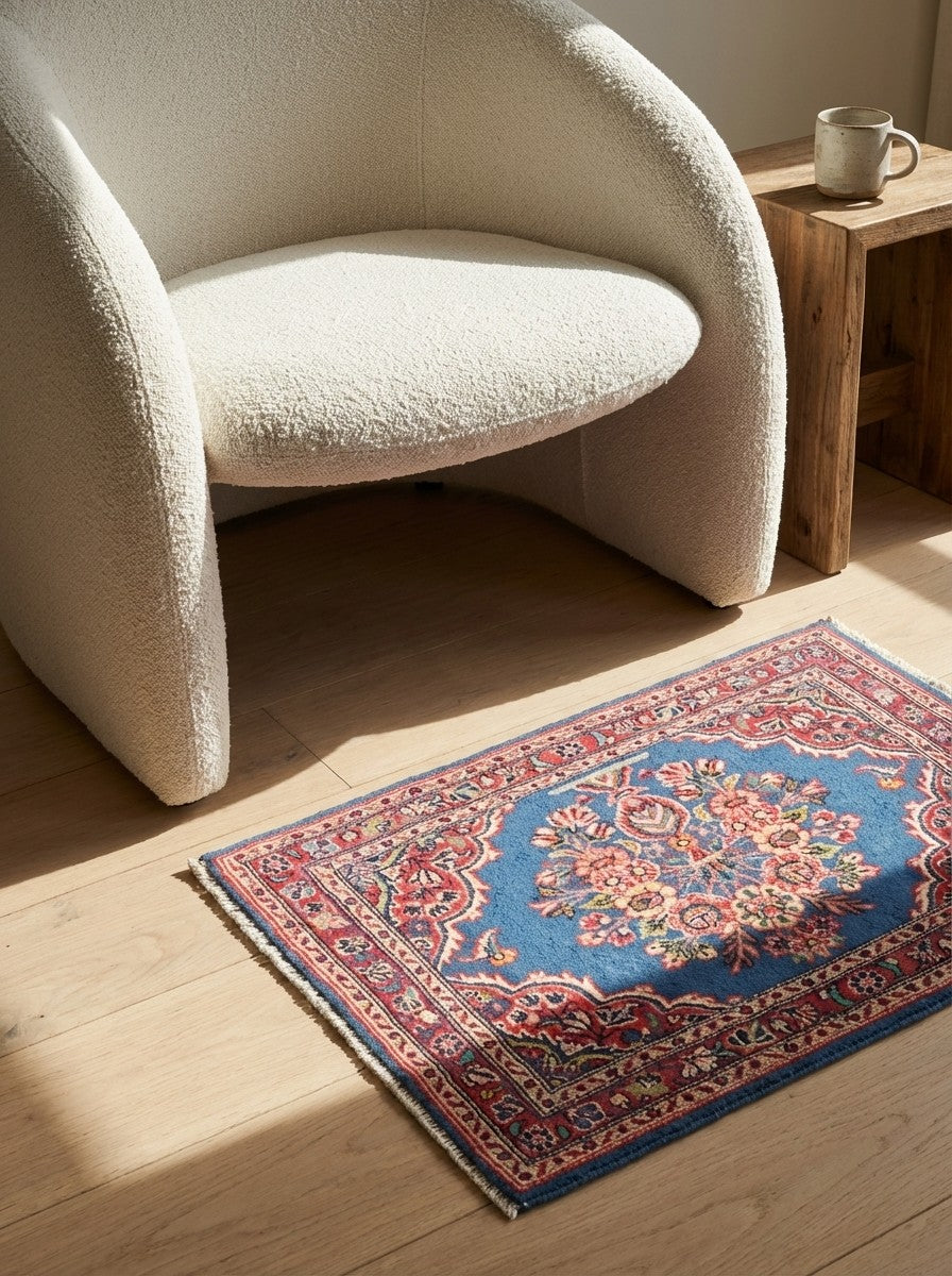 Kashan — Hand-knotted, 77x54 cm, Blue, 100% Virgin Wool | Detail view
