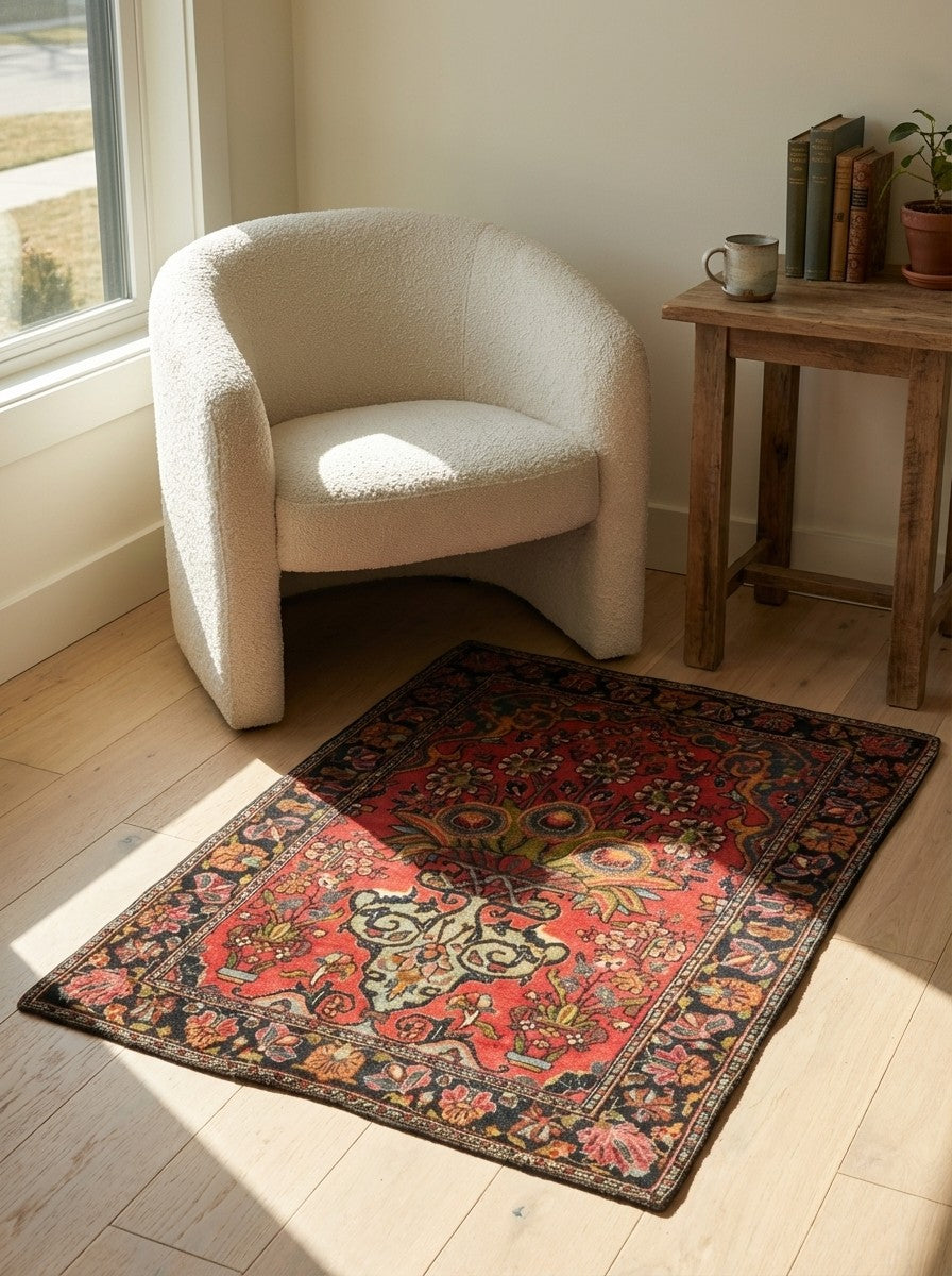 Bidjar — Hand-knotted, 64x81 cm, Red, 100% Virgin Wool | Detail view