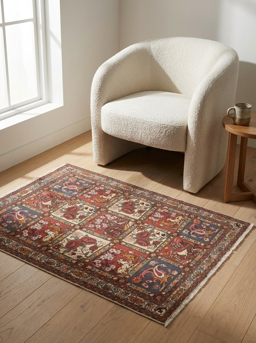 Bakhtiar — Hand-knotted, 101x135 cm, Multicolor, 100% Virgin Wool | Detail view