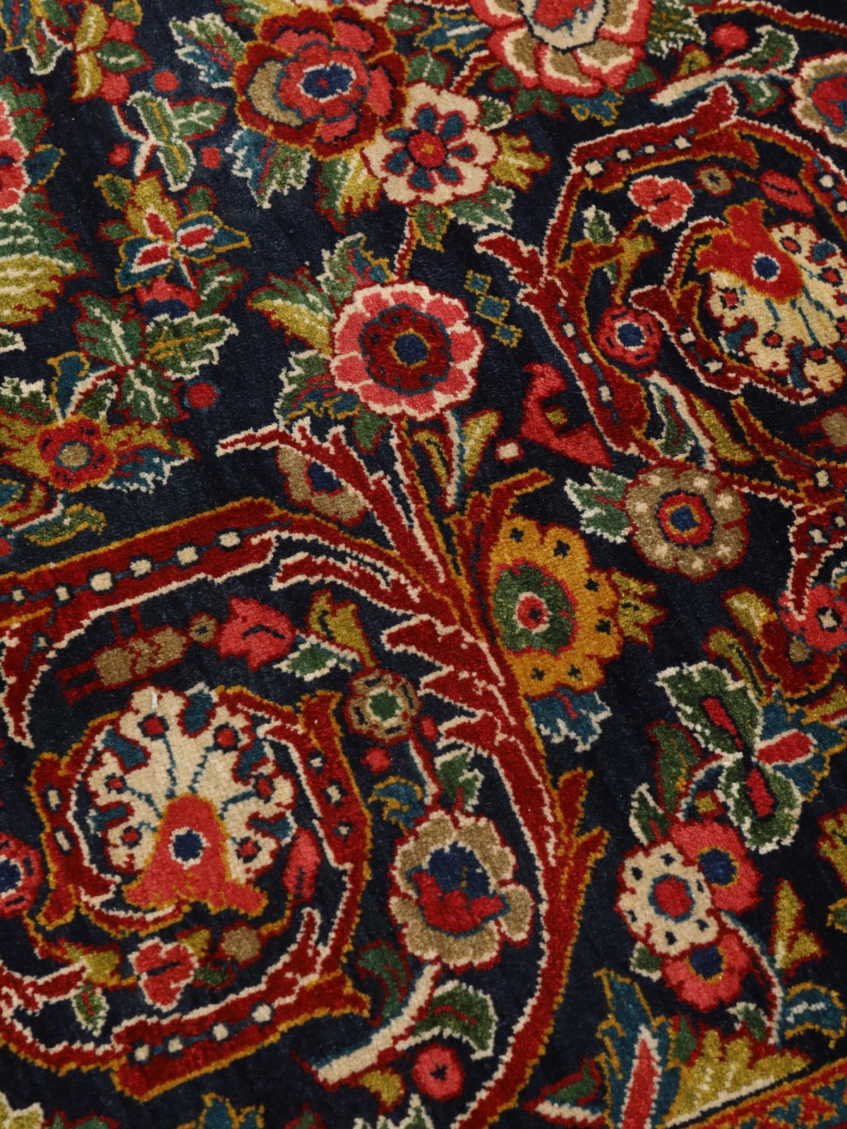 Mohadjeran — Hand-knotted, 314x544 cm, 100% Virgin Wool | View 10