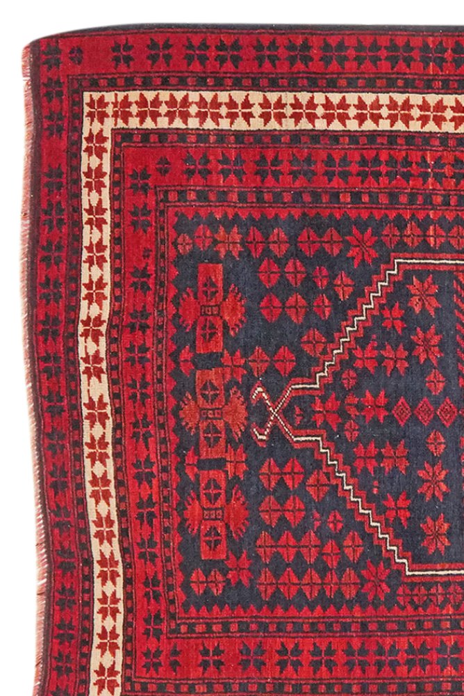 Yagdjibedir — Hand-knotted, 113x168 cm, Blue, 100% Virgin Wool | View 3