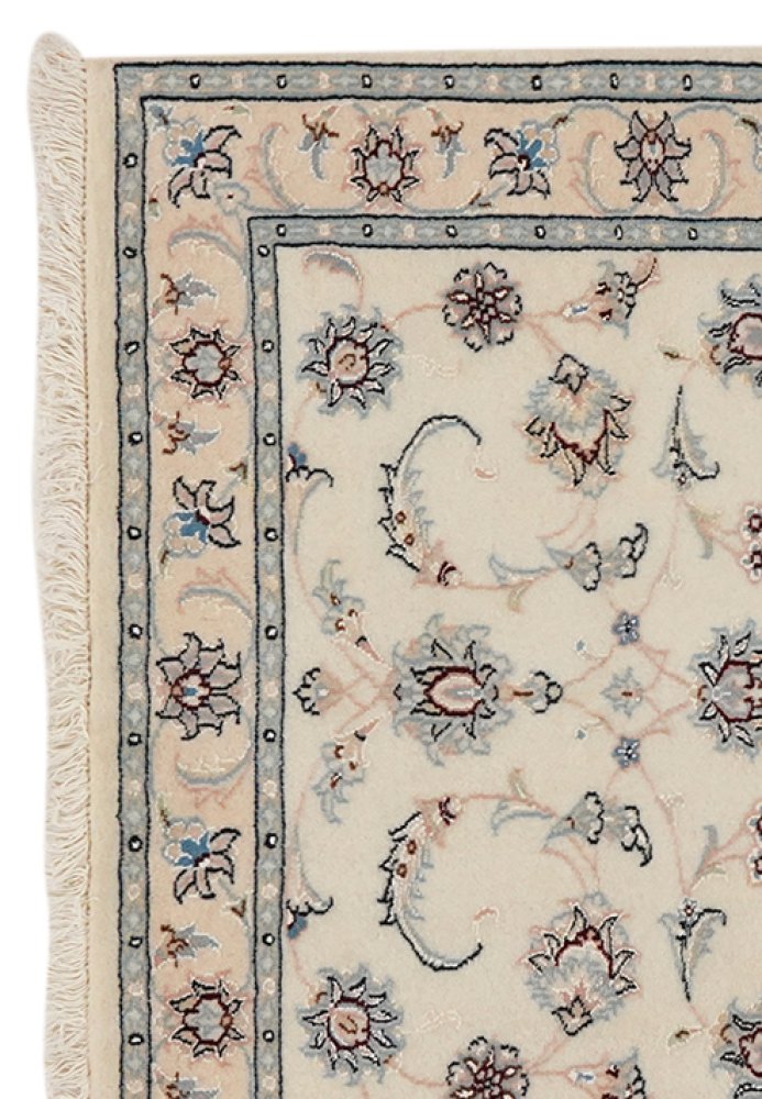 Nain 9La — Hand-knotted, 83x109 cm, Beige, 100% Virgin Wool | View 3