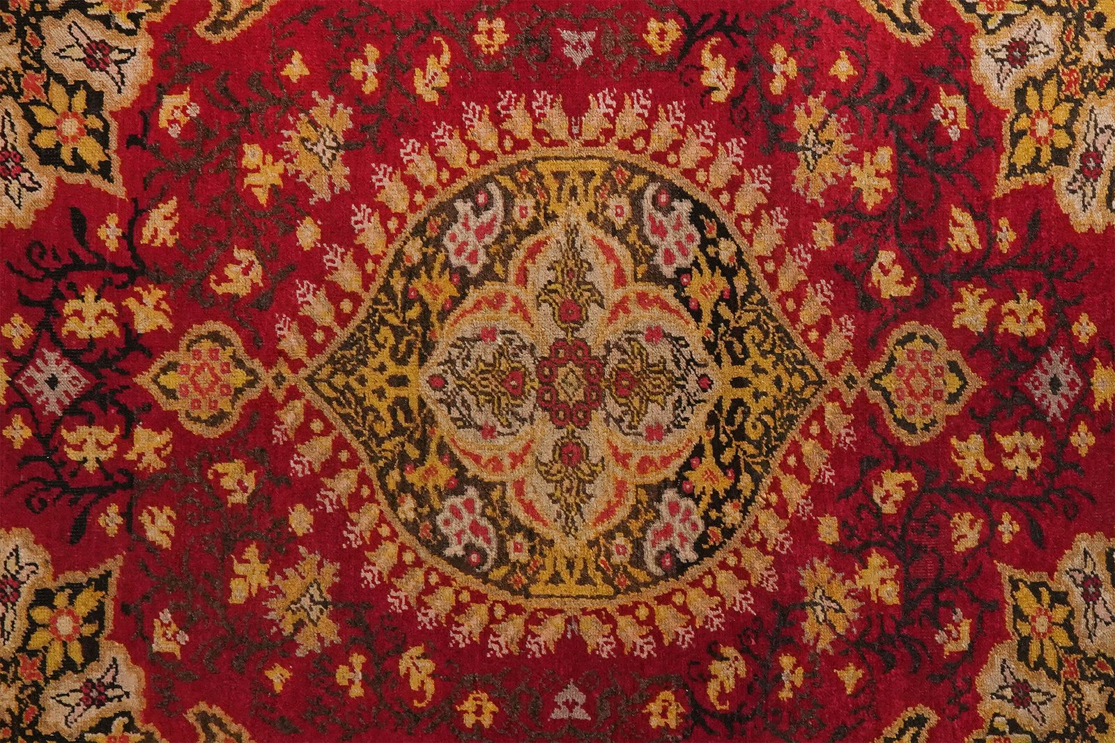 Avanos — Hand-knotted, 137x175 cm, Red, 100% Virgin Wool | View 4
