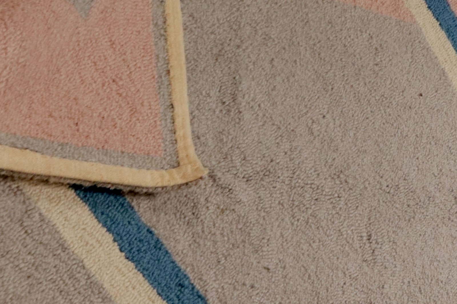 China — Hand-knotted, 120x180 cm, Grey, 100% Virgin Wool | View 6