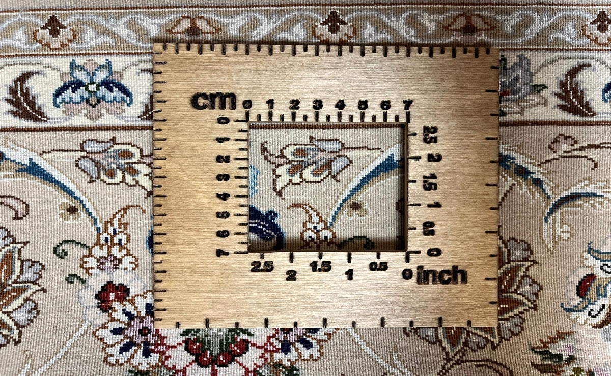 Isfahan — Hand-knotted, 155x239 cm, Beige, 100% Virgin Wool | View 11