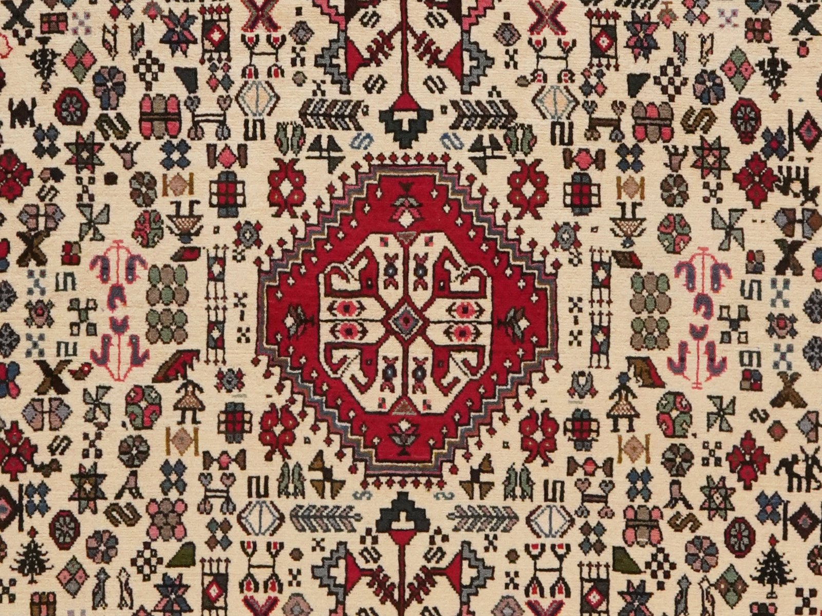 Abadeh — Hand-knotted, 200x305 cm, Beige, 100% Virgin Wool | View 4