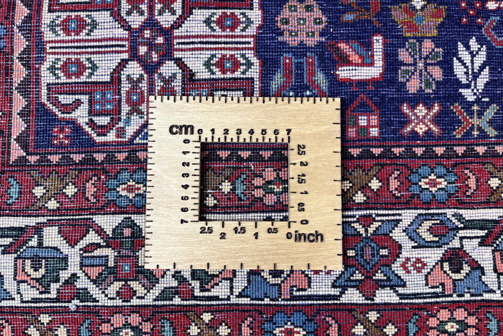 Abadeh — Hand-knotted, 152x201 cm, Red, 100% Virgin Wool | View 11
