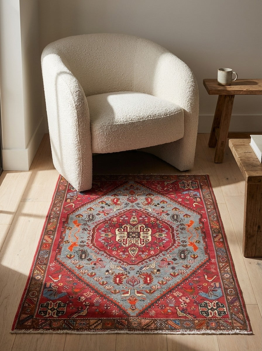 Kashkuli — Hand-knotted, 104x154 cm, Blue, 100% Virgin Wool | Detail view