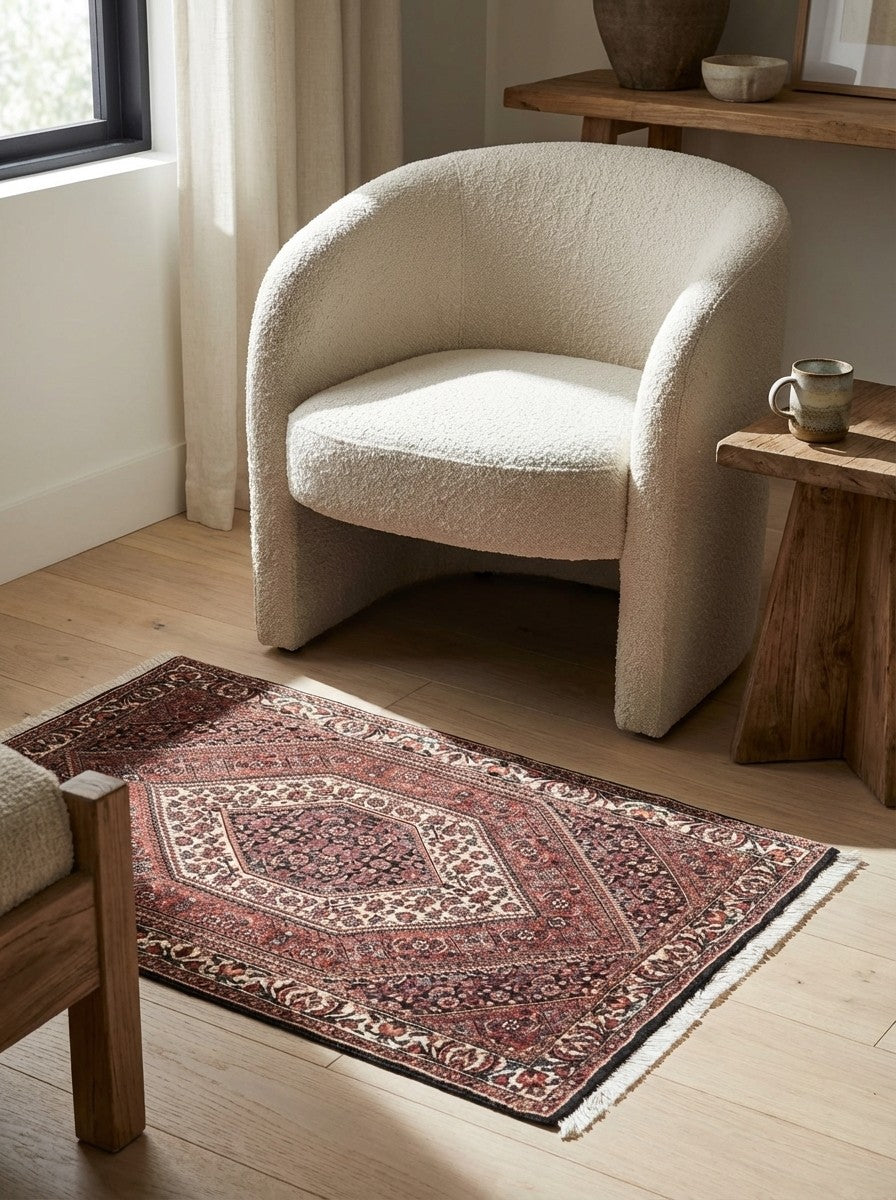 Bidjar Bookan — Hand-knotted, 71x108 cm, Red, 100% Virgin Wool | Detail view