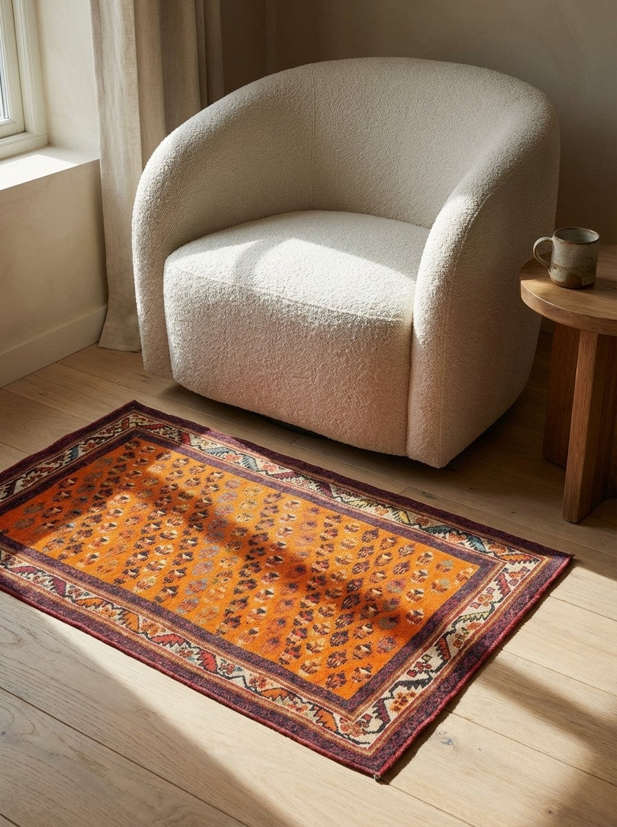 Gashgai — Hand-knotted, 97x57 cm, Orange, 100% Virgin Wool | Detail view