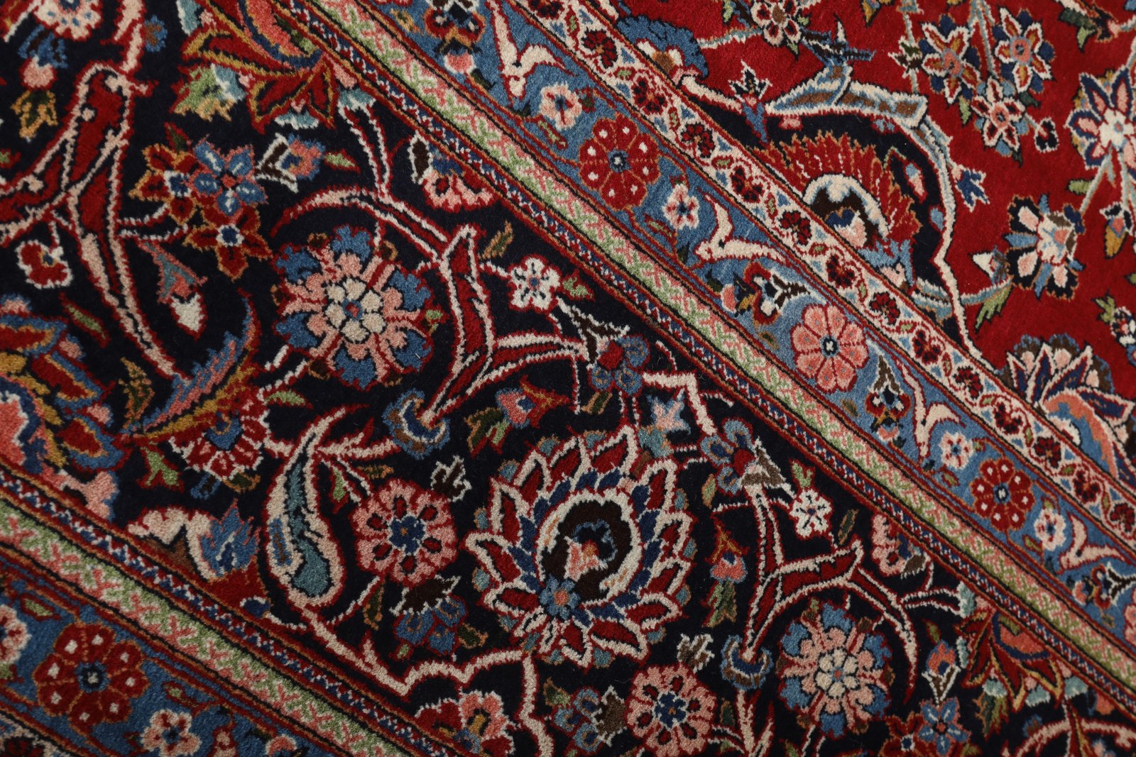 Kashan — Hand-knotted, 326x467 cm, 100% Virgin Wool | View 11