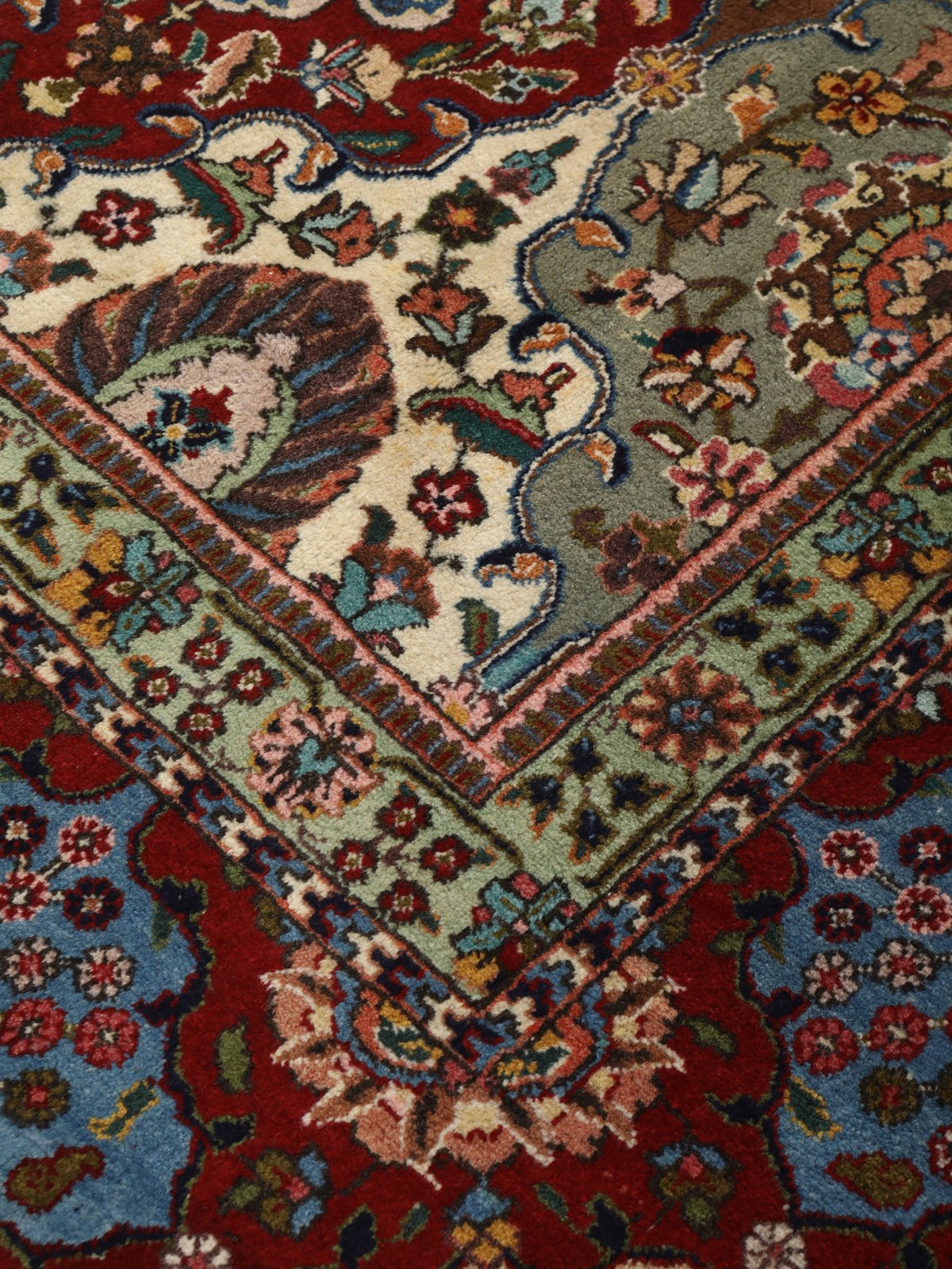 Tabriz Old — Hand-knotted, 357x500 cm, 100% Virgin Wool | View 8