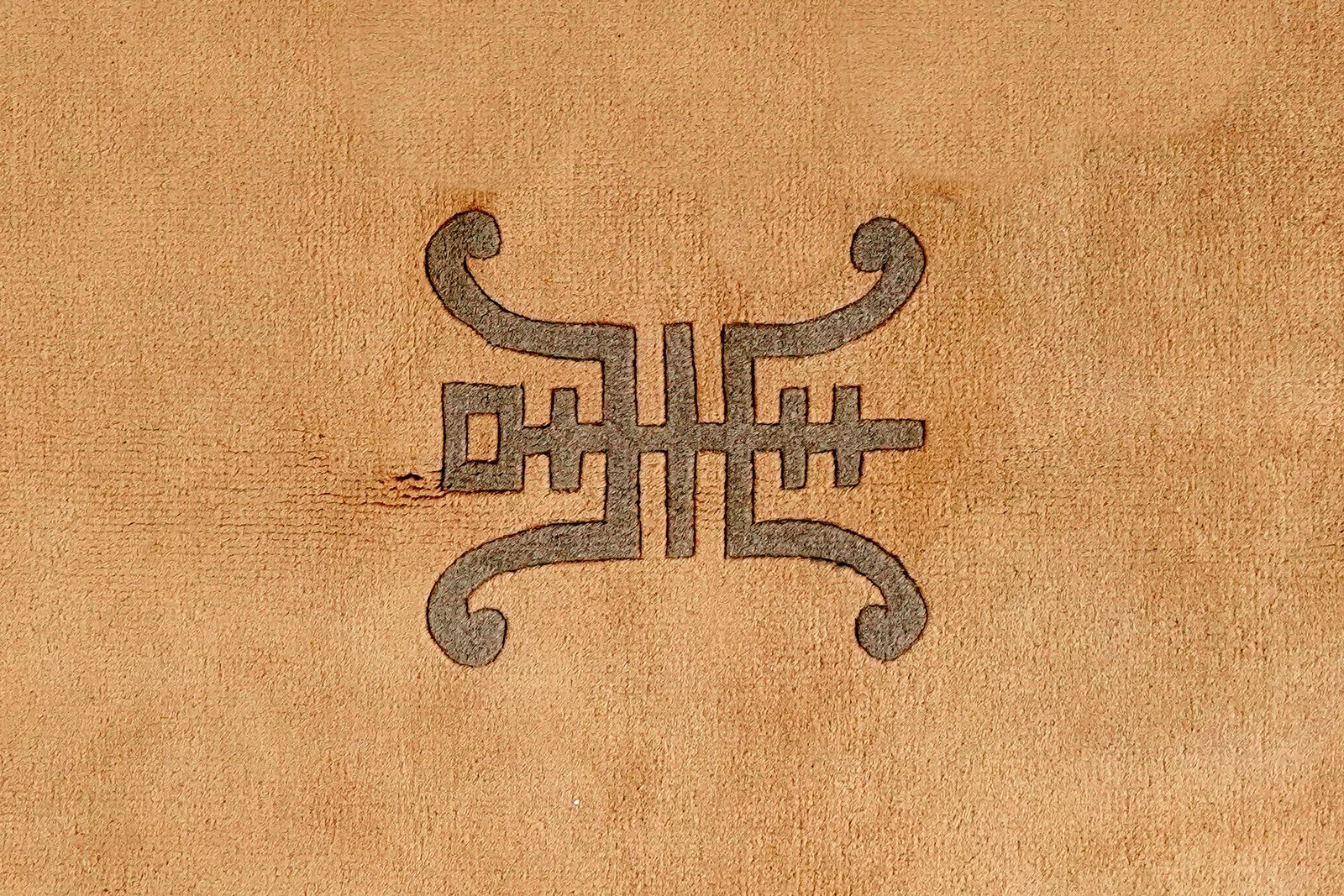 China — Hand-knotted, 122x183 cm, Beige, 100% Virgin Wool | View 4