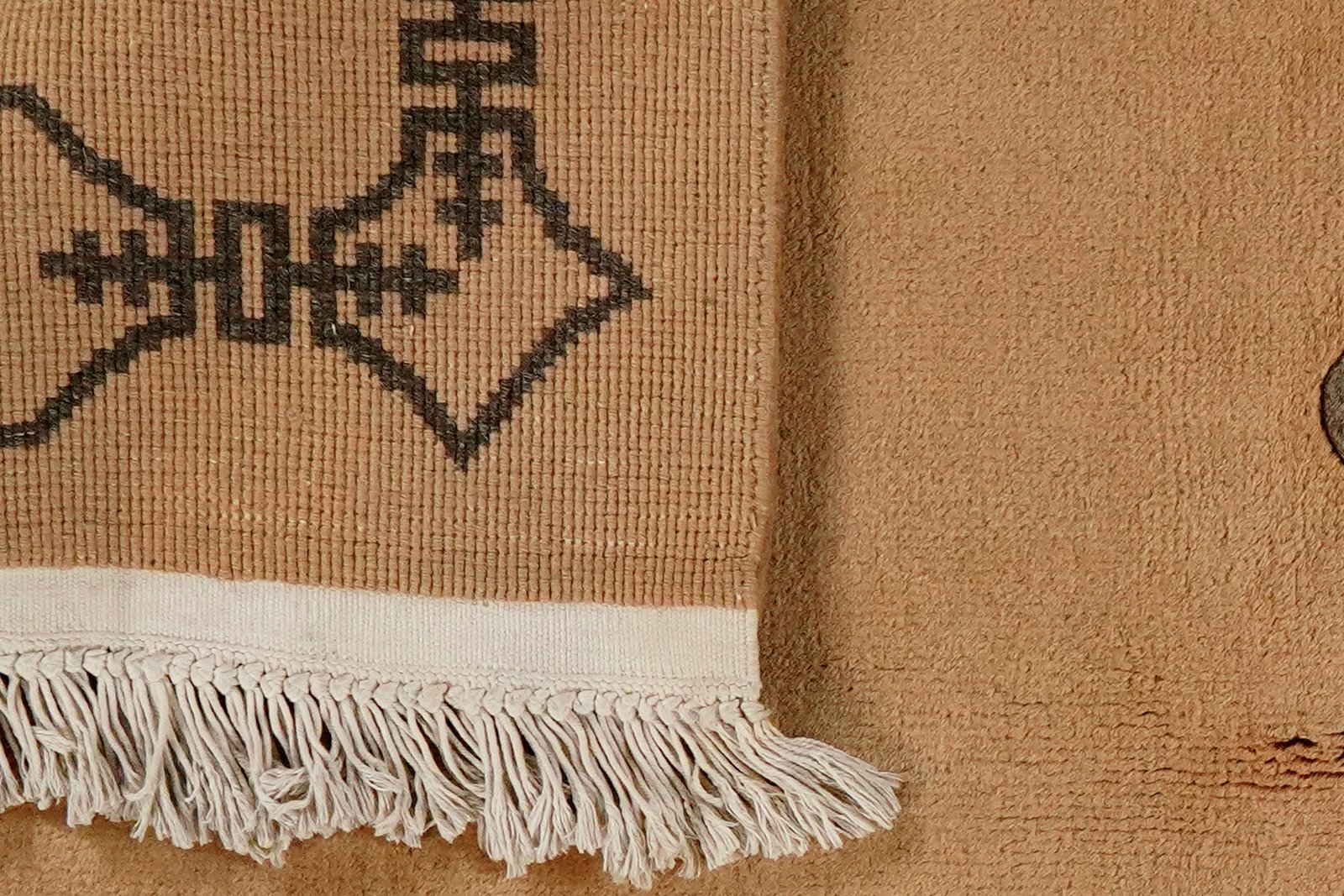 China — Hand-knotted, 122x183 cm, Beige, 100% Virgin Wool | View 6
