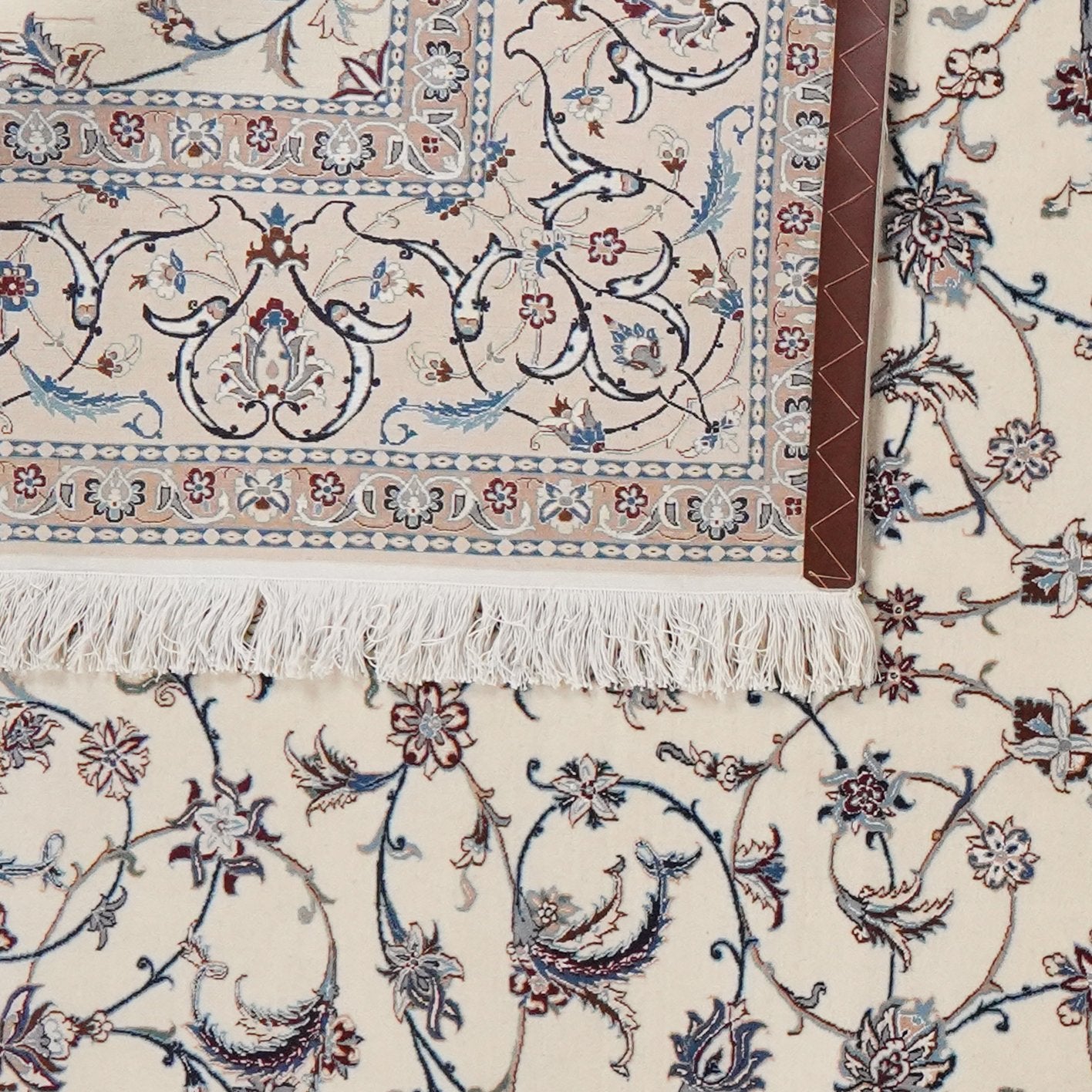 Nain 6La — Hand-knotted, 200x300 cm, Beige, 100% Virgin Wool | View 6