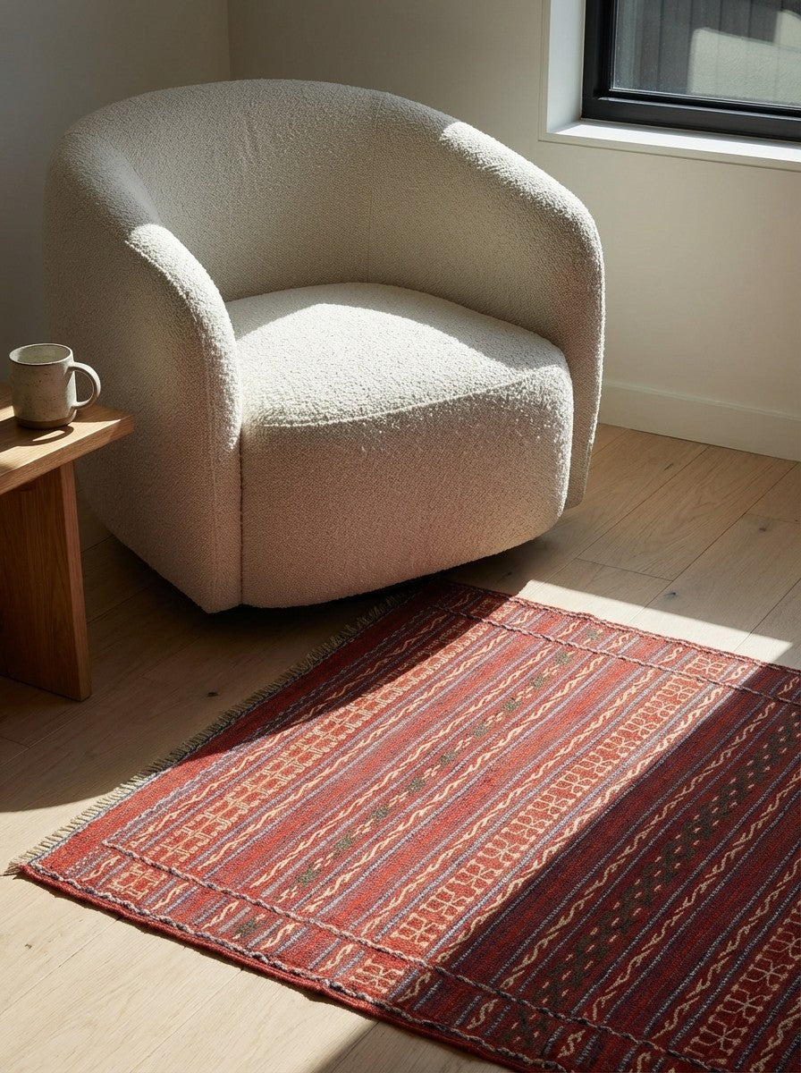 Kelim Kordi — Handmade, 80x124 cm, Red, 100% Virgin Wool | Detail view