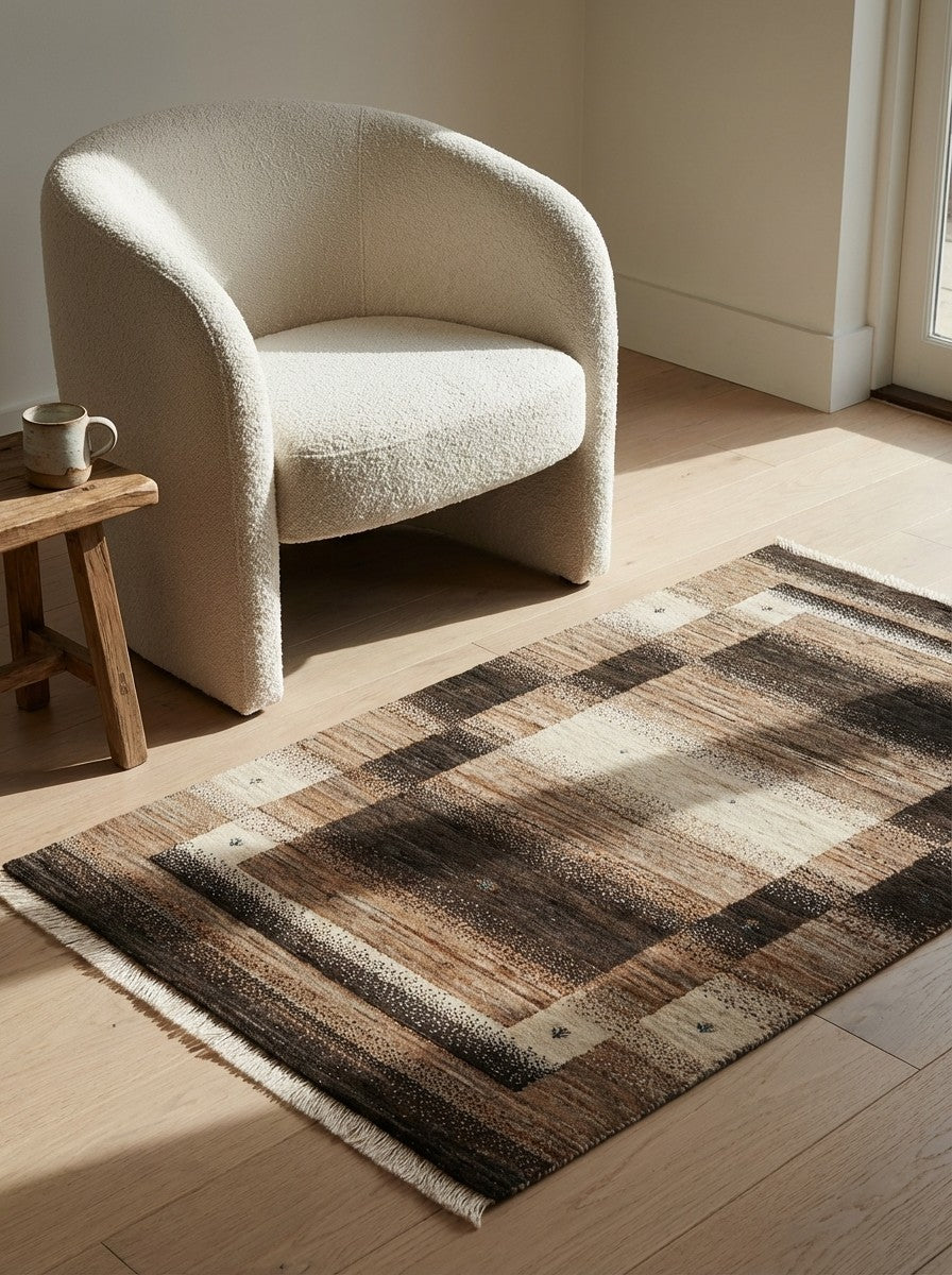 Rizbaf — Hand-knotted, 84x139 cm, Brown, 100% Virgin Wool | Detail view