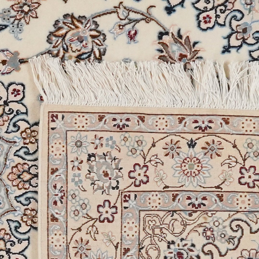 Nain 6La — Hand-knotted, 98x146 cm, Beige, 100% Virgin Wool | View 6