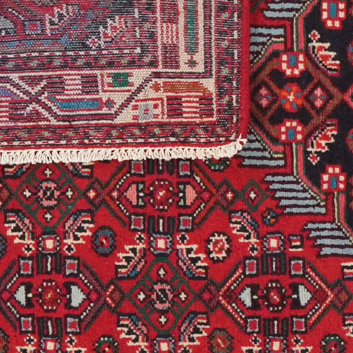 Assadabad — Hand-knotted, 105x151 cm, Red, 100% Virgin Wool | View 6