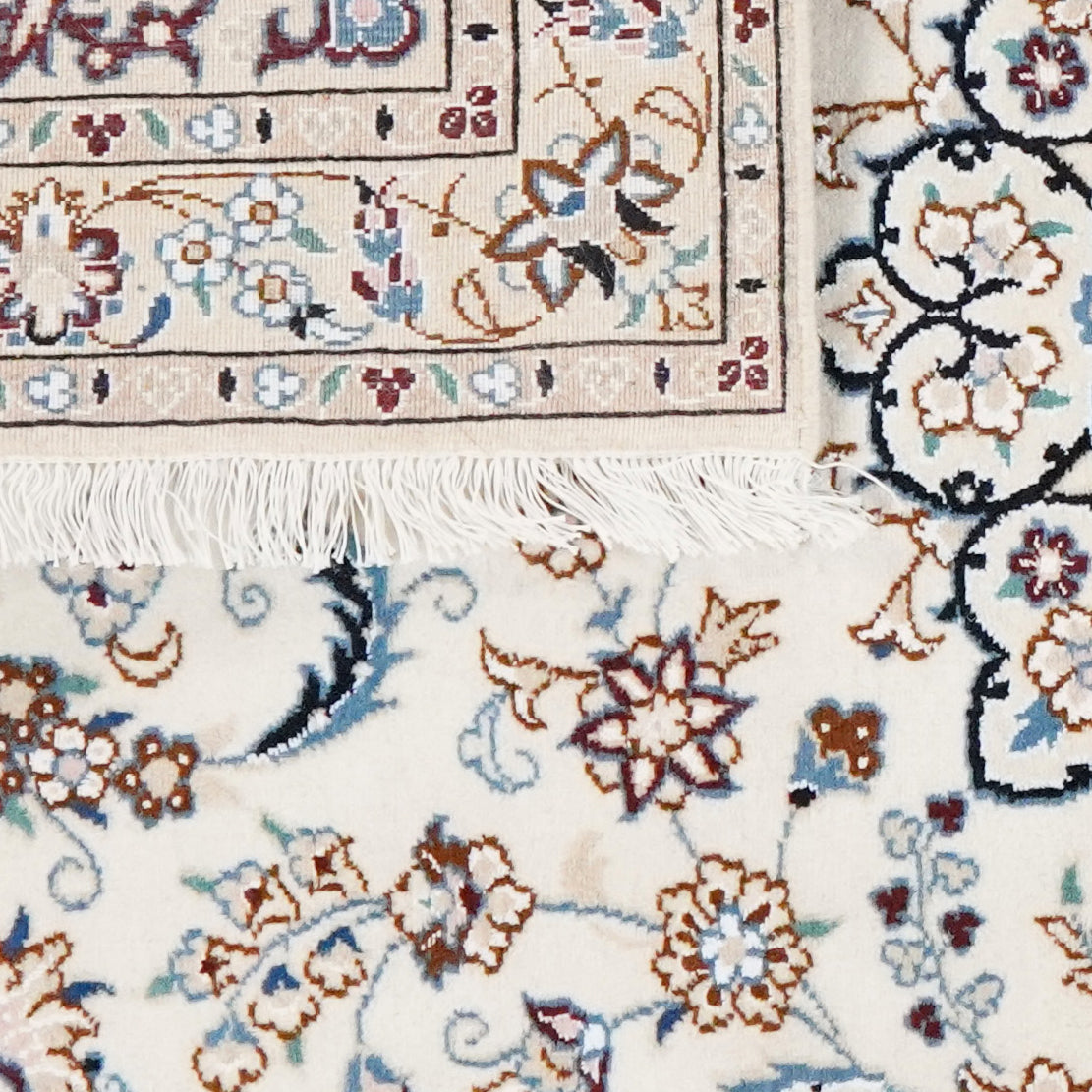 Nain 9La — Hand-knotted, 100x153 cm, Beige, 100% Virgin Wool | View 6