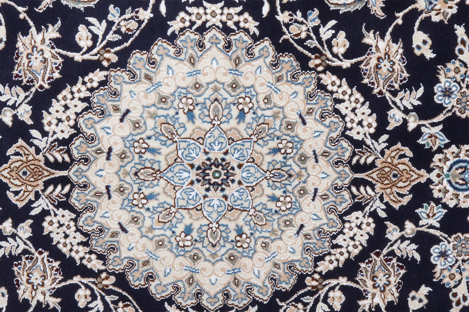 Nain 9La — Hand-knotted, 156x241 cm, Blue, 100% Virgin Wool | View 4