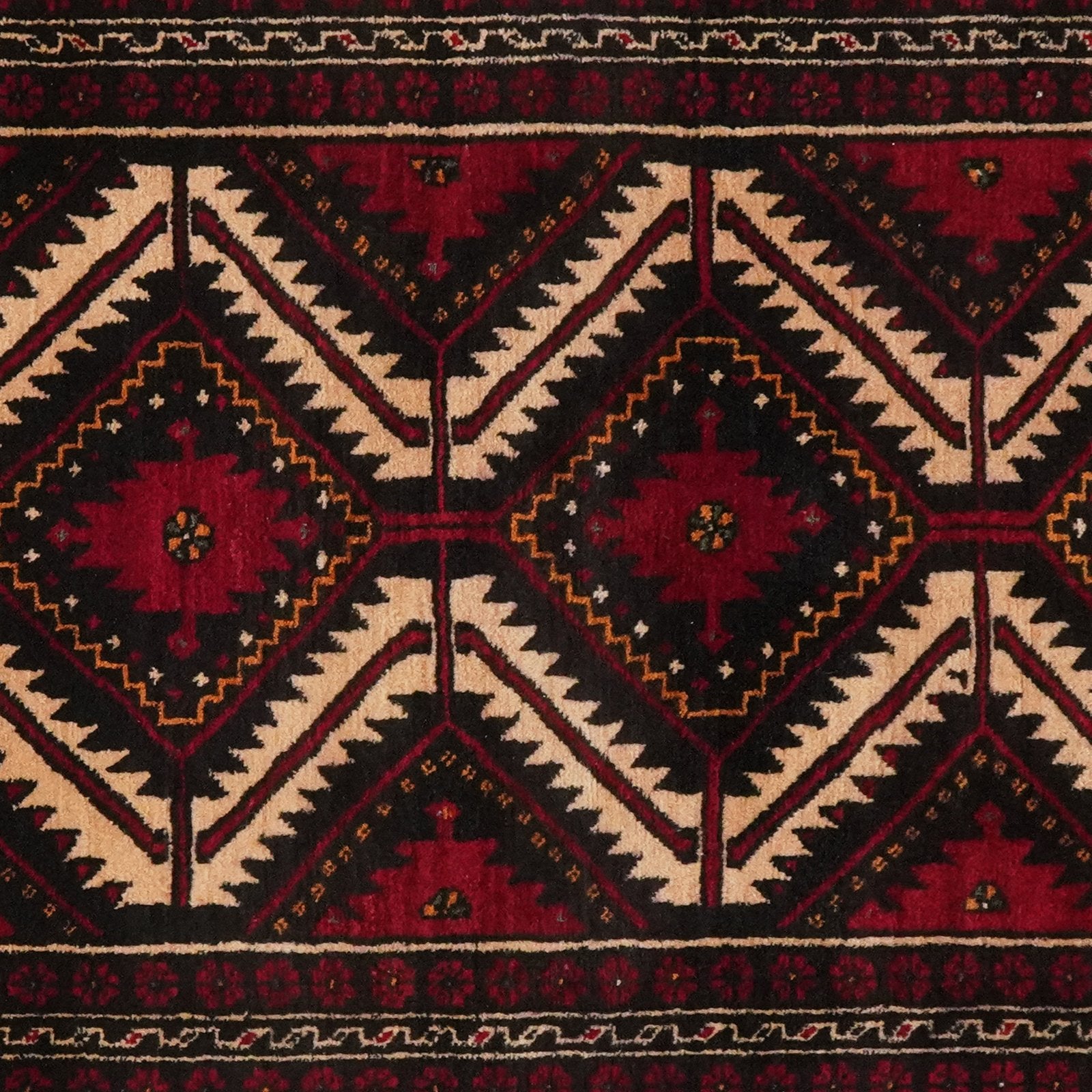 Belutch — Hand-knotted, 96x176 cm, Beige, 100% Virgin Wool | View 4