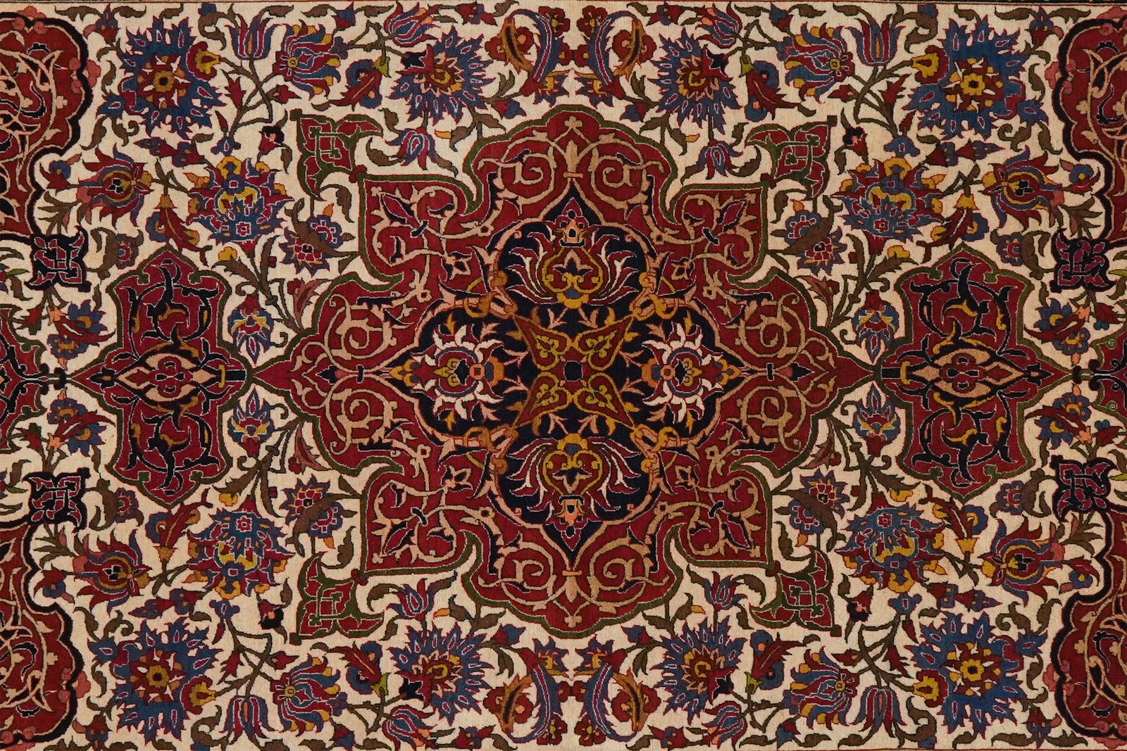 Isfahan — Hand-knotted, 144x240 cm, Brown, 100% Virgin Wool | View 4