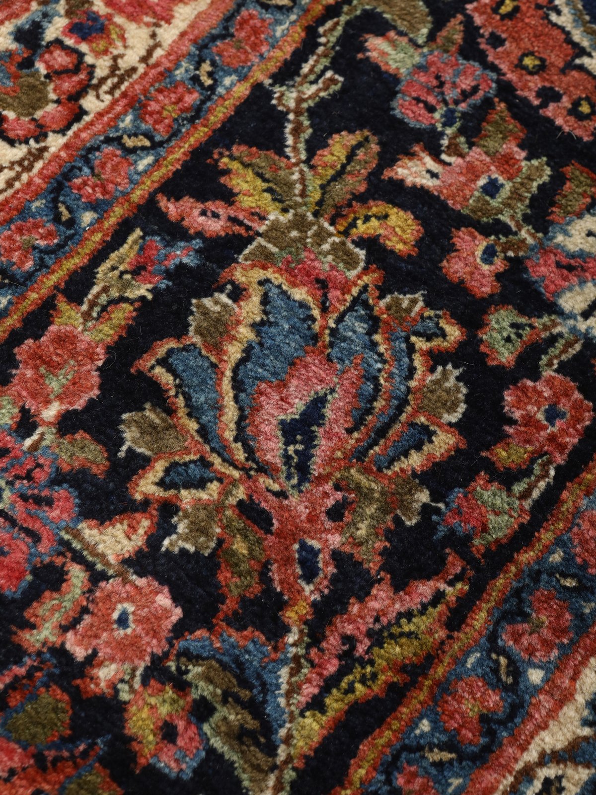 Kermanshah — Hand-knotted, 325x450 cm, 100% Virgin Wool | View 11
