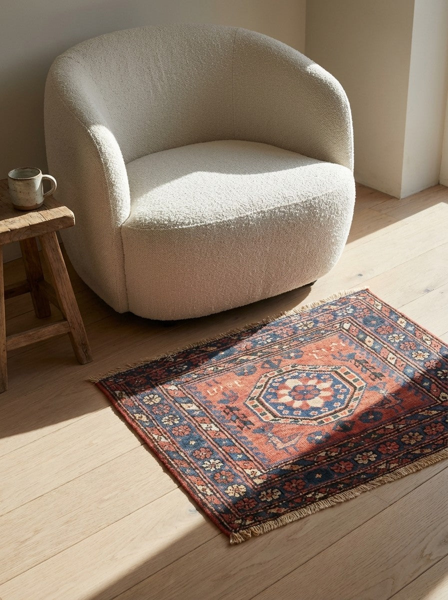 Kordibaf — Hand-knotted, 69x55 cm, Red, 100% Virgin Wool | Detail view
