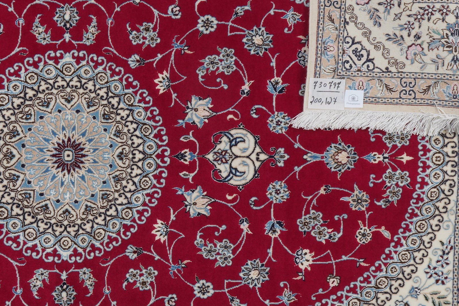 Nain 6La — Hand-knotted, 127x200 cm, Red, 100% Virgin Wool | View 6