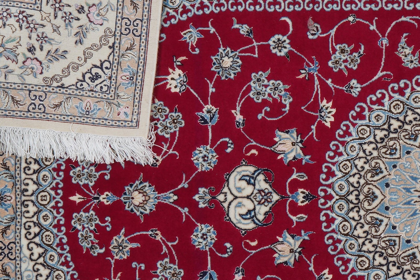 Nain 6La — Hand-knotted, 127x200 cm, Red, 100% Virgin Wool | View 8