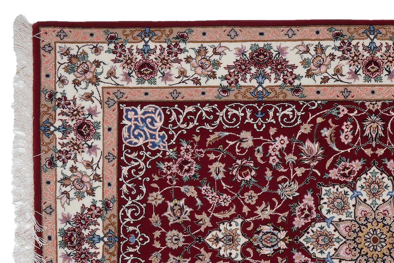 Isfahan — Hand-knotted, 107x164 cm, Red, 90% Schurwolle, 10% Seide | View 3