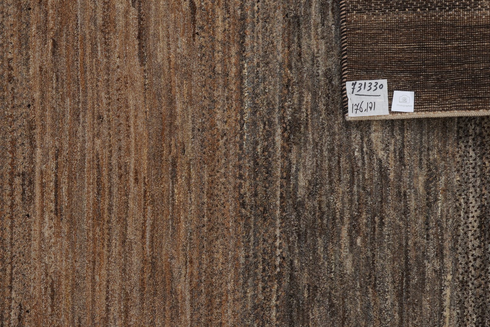 Rizbaf — Hand-knotted, 121x176 cm, Brown, 100% Virgin Wool | View 6