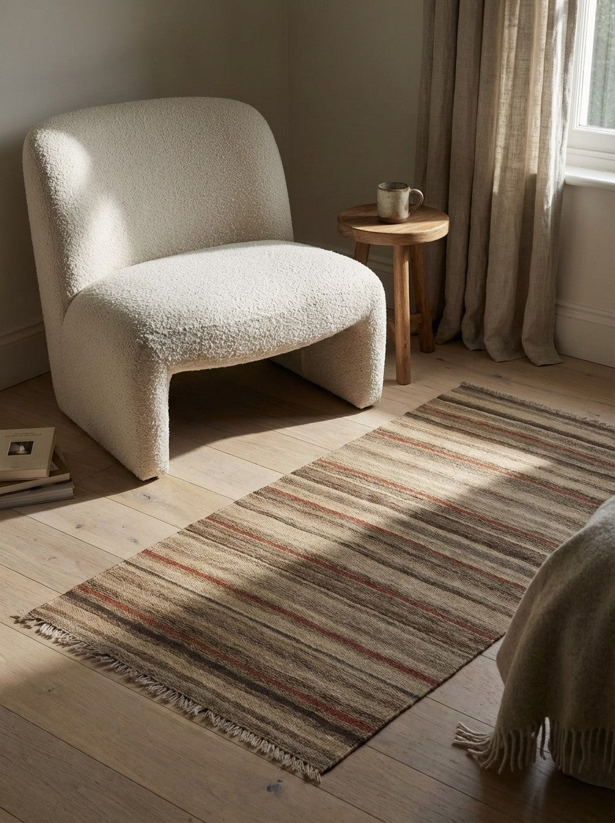 Kelim Gashgai — Handmade, 93x193 cm, Brown, 100% Virgin Wool | Detail view