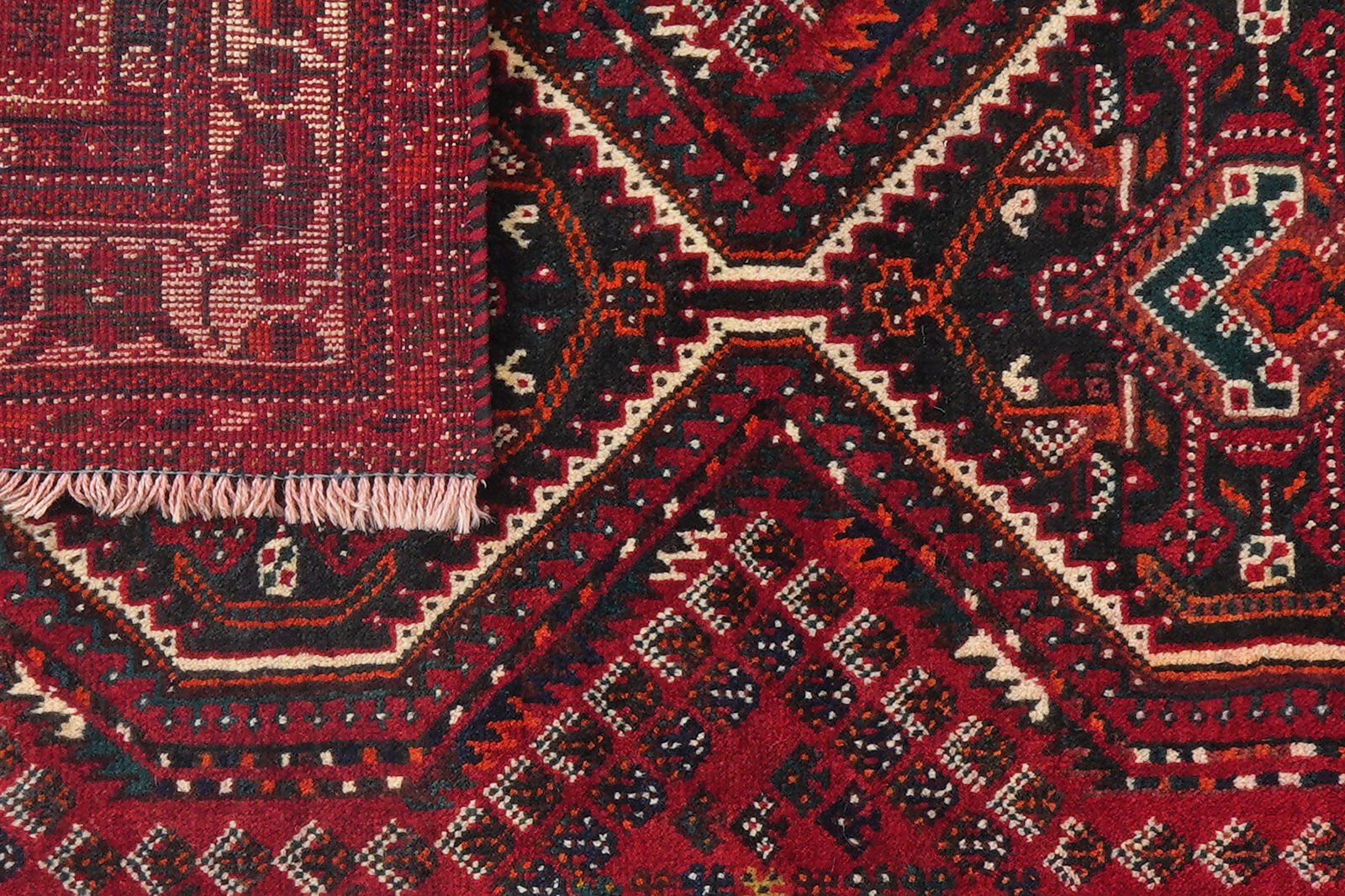 Gashgai — Hand-knotted, 108x149 cm, Red, 100% Virgin Wool | View 7