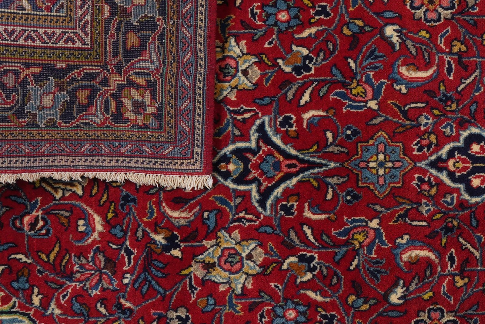 Sarough — Hand-knotted, 125x224 cm, Red, 100% Virgin Wool | View 8
