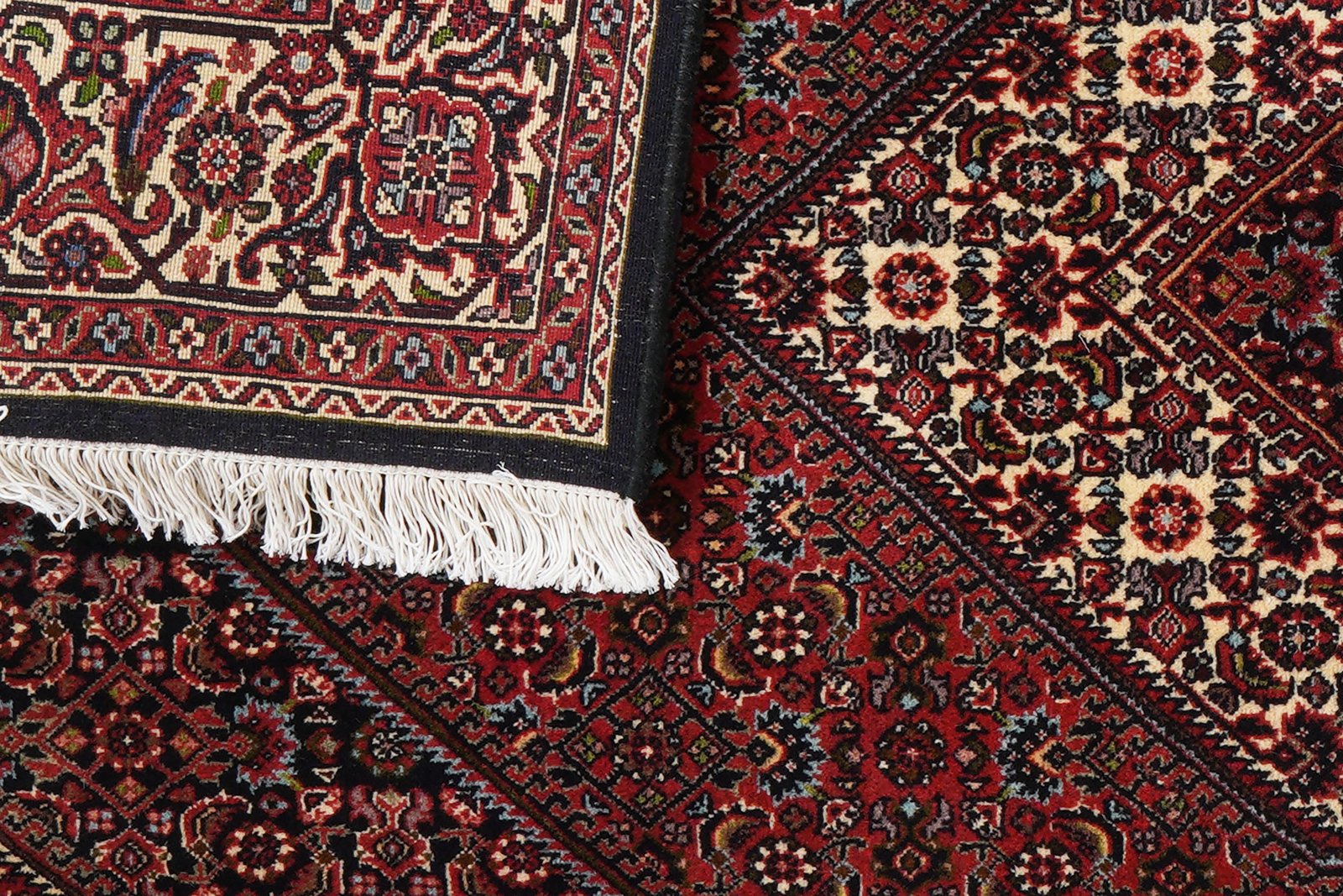 Bidjar Zandjan — Hand-knotted, 140x228 cm, Red, 100% Virgin Wool | View 8