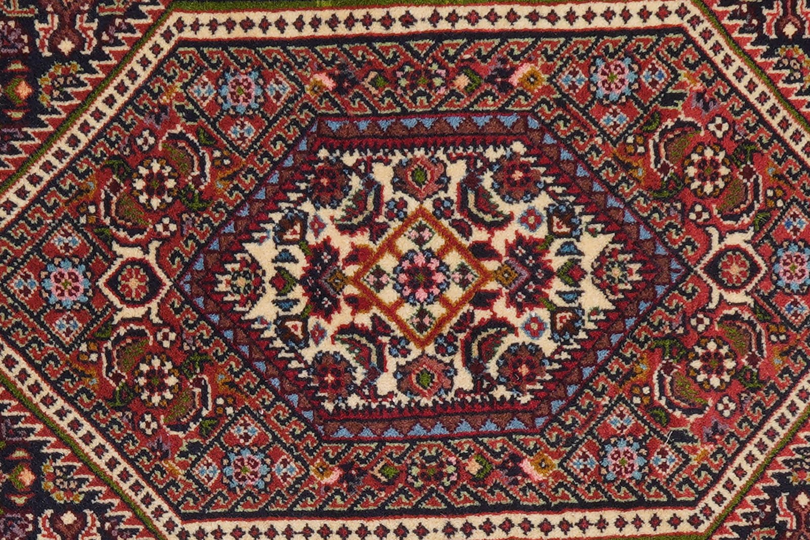 Bidjar Zandjan — Hand-knotted, 61x90 cm, Red, 100% Virgin Wool | View 8