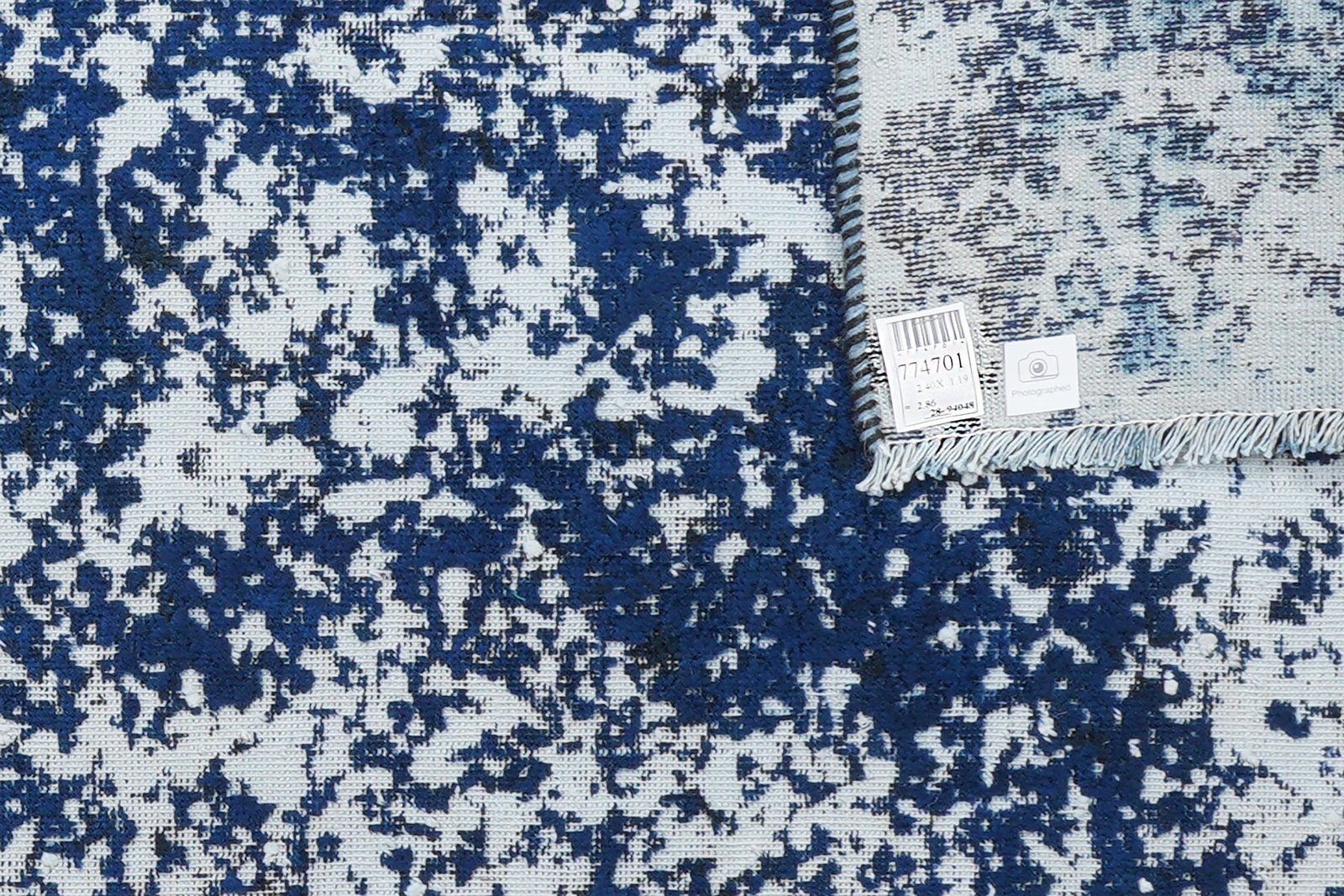 Vintage — Hand-knotted, 119x240 cm, Blue, 100% Virgin Wool | View 6