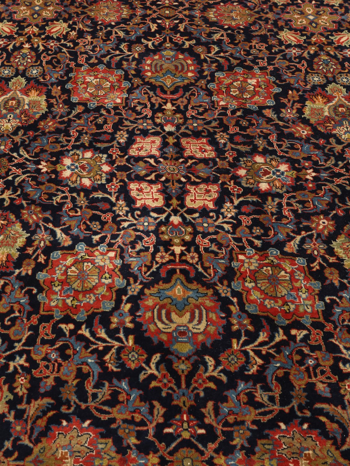 Sarough — Hand-knotted, 326x475 cm, 100% Virgin Wool | View 6