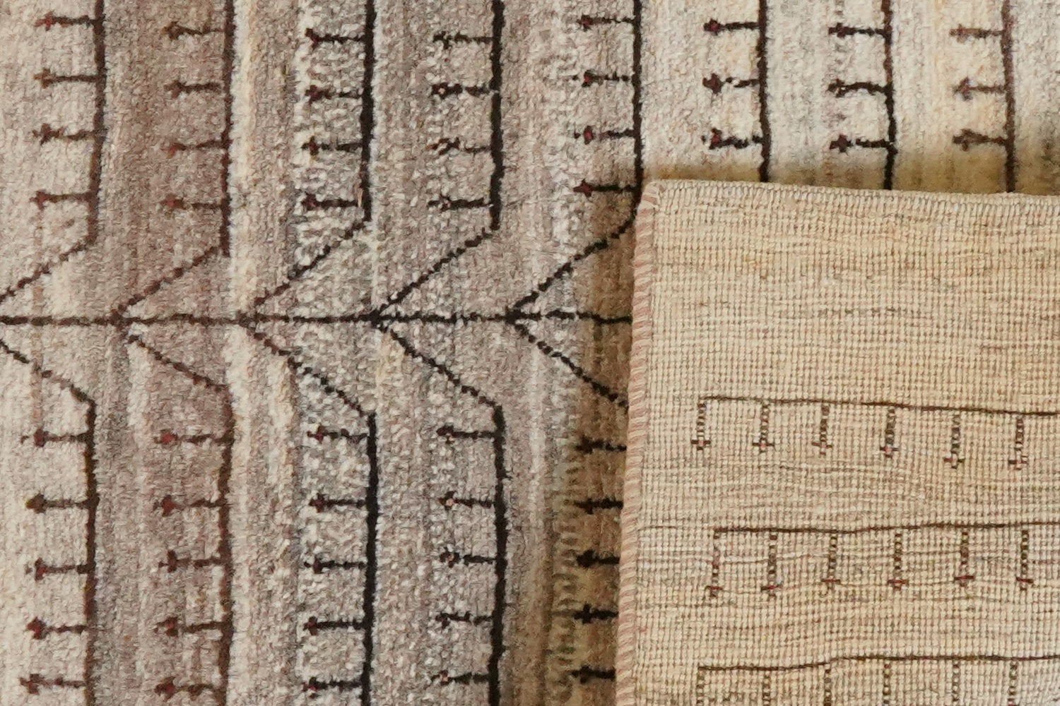 Rizbaf — Hand-knotted, 80x128 cm, Beige, 100% Virgin Wool | View 5