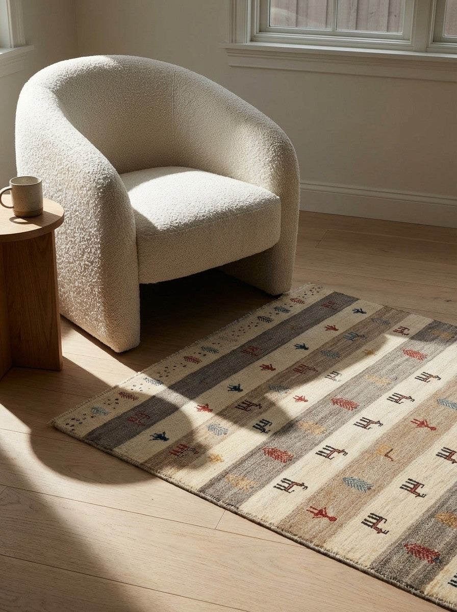 Rizbaf — Hand-knotted, 100x156 cm, Beige, 100% Virgin Wool | Detail view