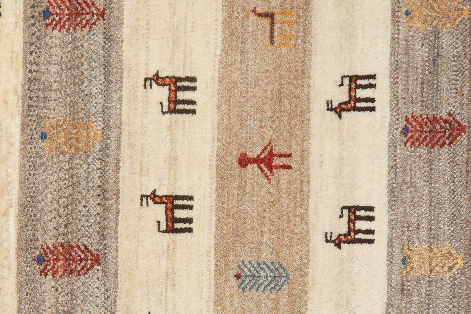 Rizbaf — Hand-knotted, 100x156 cm, Beige, 100% Virgin Wool | View 7