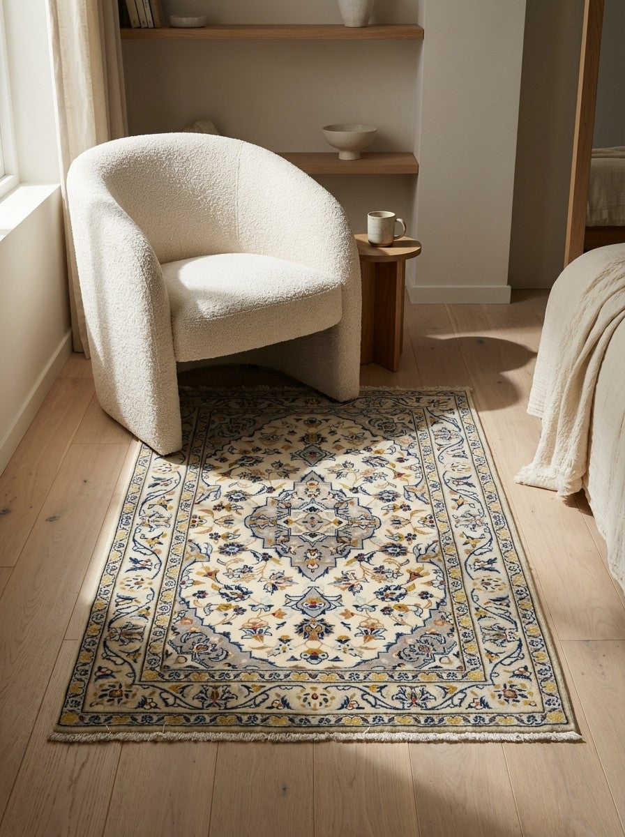 Ardakan — Hand-knotted, 100x149 cm, Beige, 100% Virgin Wool | Detail view